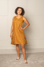 Load image into Gallery viewer, ESSENTIAL JENNA DRESS | LINEN - PUMPKIN