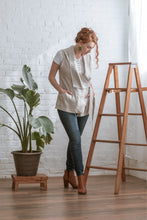 Load image into Gallery viewer, cream vest front