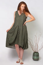 Load image into Gallery viewer, forest green dress
