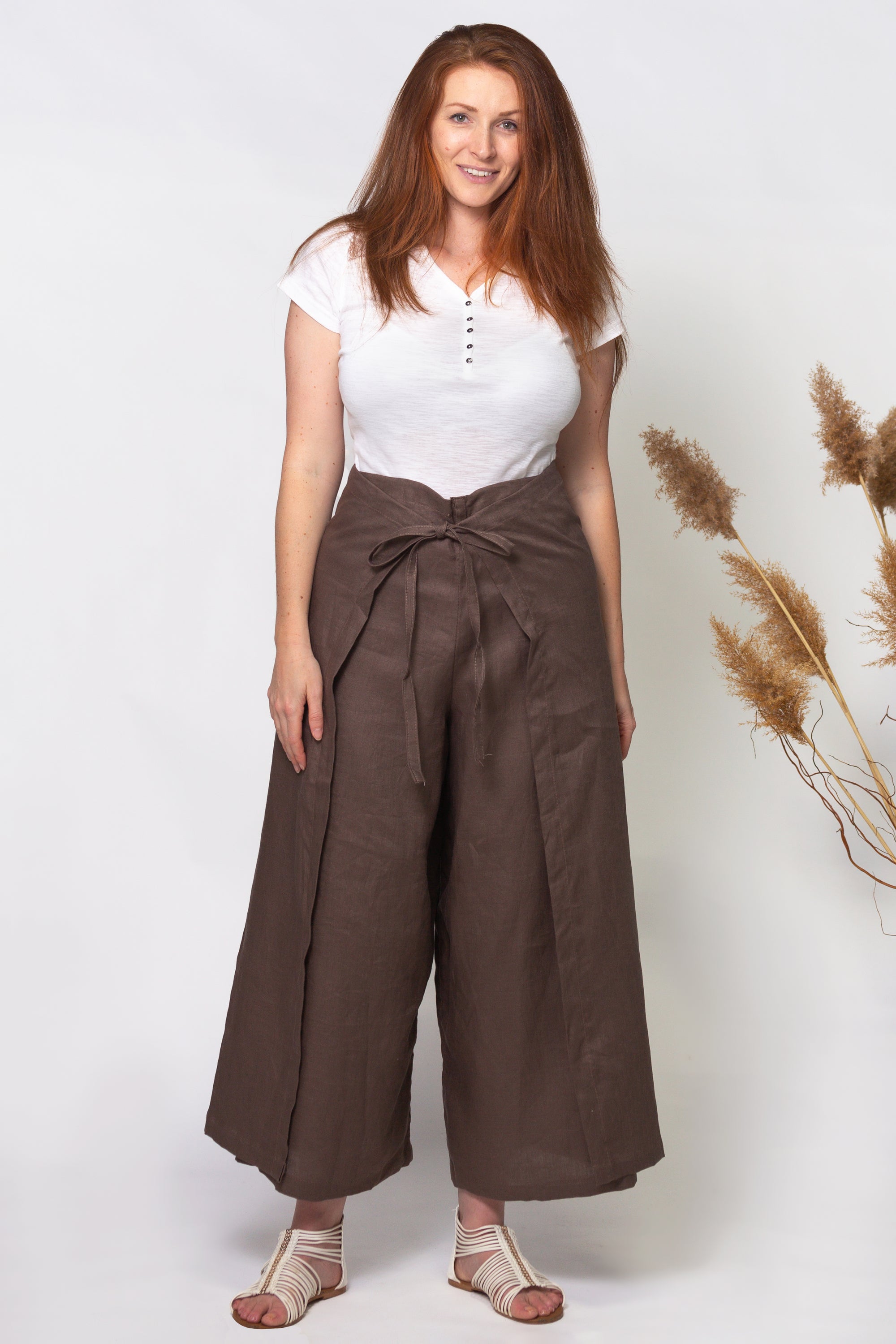 WONDER WRAP PANTS in 100% cinnamon-coloured linen