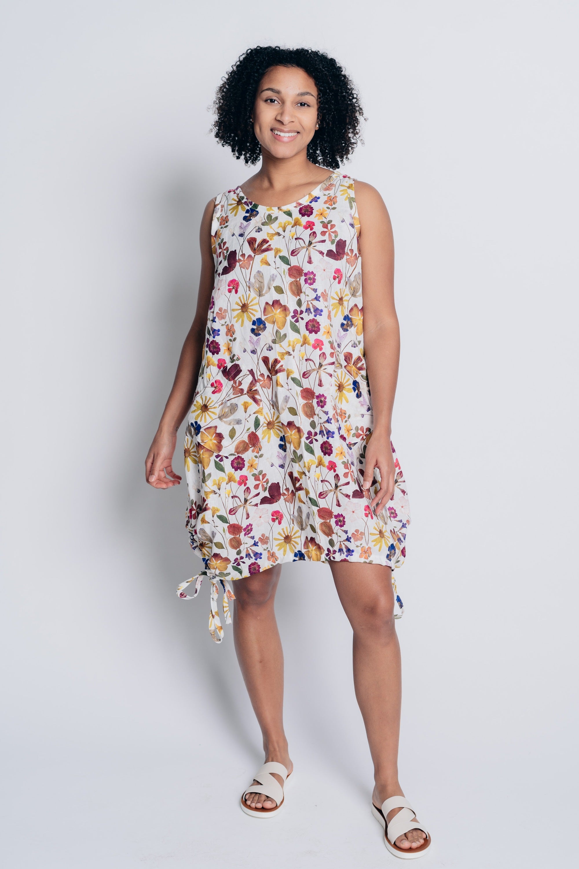 PLAYFUL CELESTE DRESS in 100% LINEN with garden print design