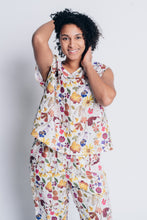 Load image into Gallery viewer, EVERYDAY CAP SLEEVE TOP | LINEN - GARDEN PRINT
