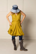 Load image into Gallery viewer, UPCYCLED DENIM BRIMMED HAT| COTTON-BLUES
