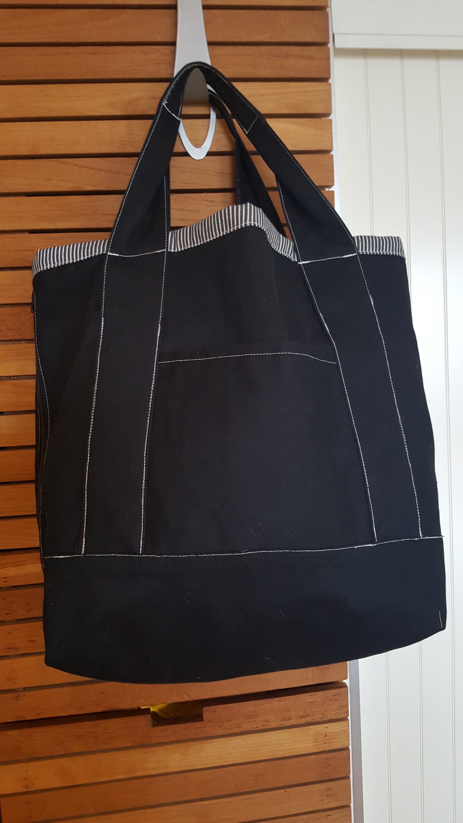 Organic Large Pocket Tote Bag - With Adjustable Strap – EcoLuxe Living