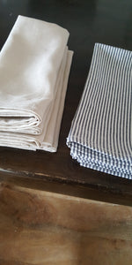 folded linen napkins