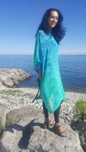 Load image into Gallery viewer, Turquoise Silk Kimono side view
